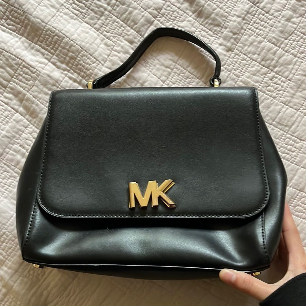 Micheal Kors hand bag